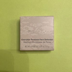 Mally- Evercolor Porless Face Defender